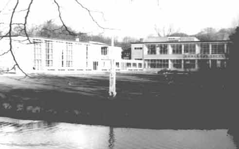 Rijnlands_van_Backershagenlaan (9080 bytes)